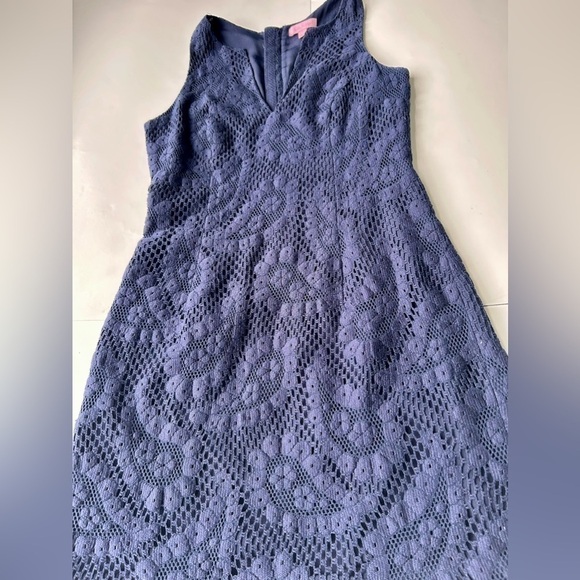 LILLY Pulitzer Augusta Shift Dress 2 navy lace - Picture 10 of 10